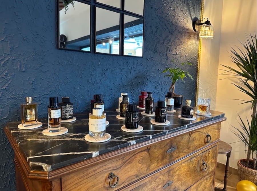 Intérieur de la boutique Parfum 352 à Belvaux